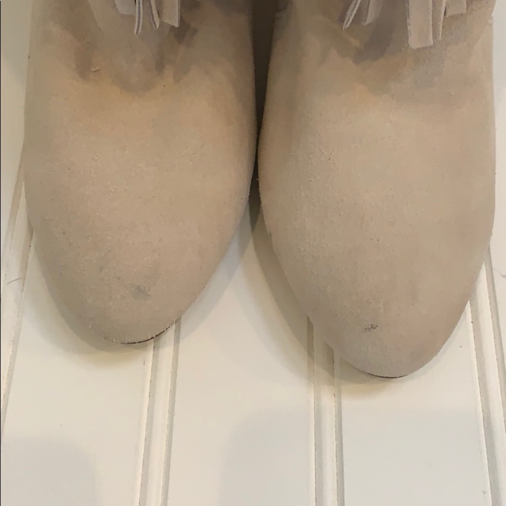 Chinese Laundry Trendy Fringe Heeled Boots 7 - Picture 3 of 8